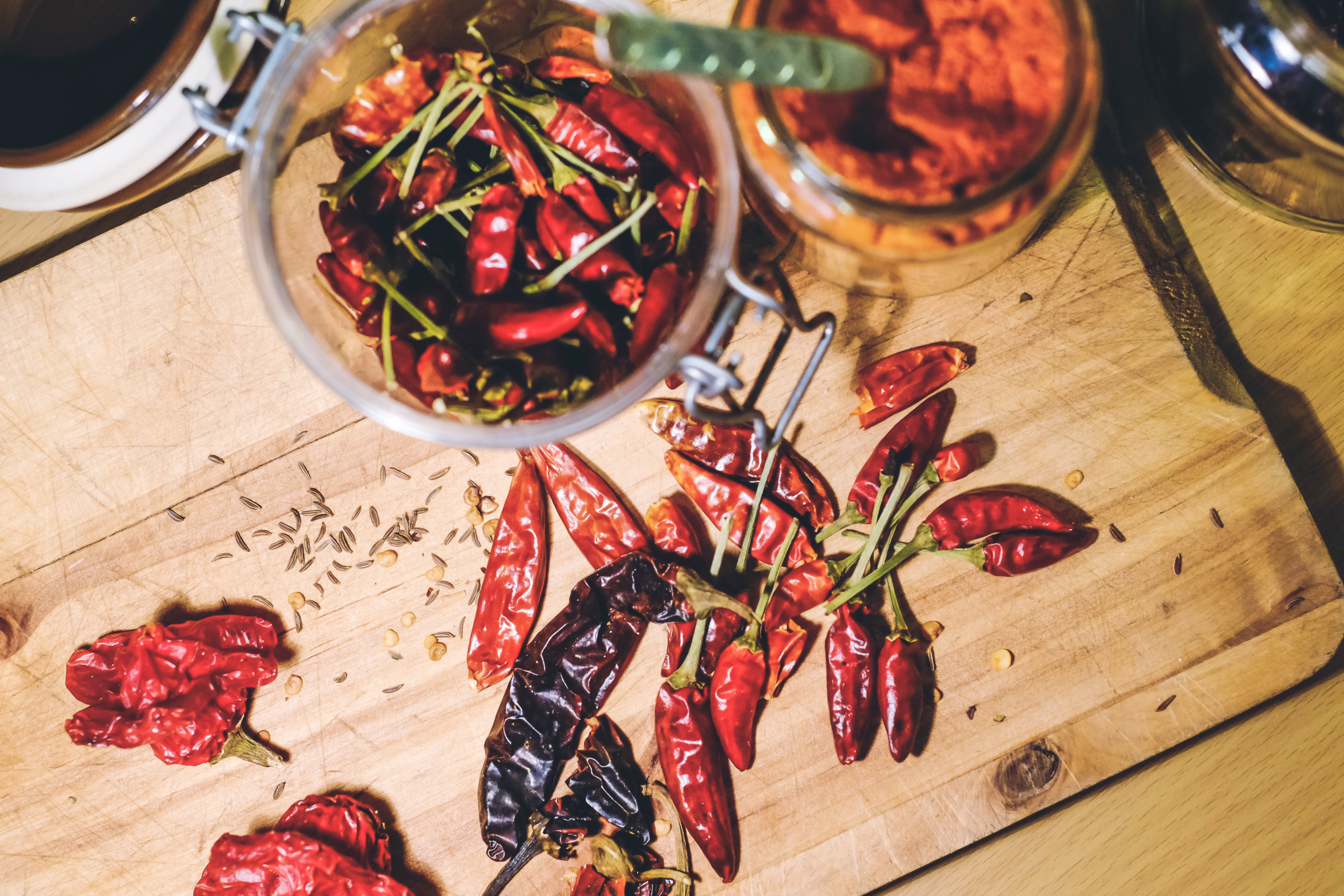 Getrocknete Chili im Glas